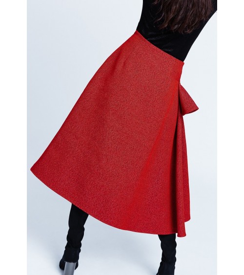 le 406a and b - Long asymmetric skirt with ruffle detail