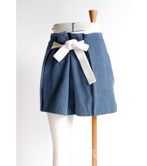 Belted short/Trousers, with pleats