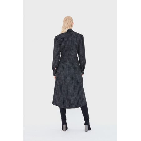Sleeveless jeans-style jacket/coat with classic seam details