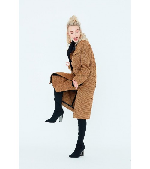 Sleeveless jeans-style jacket/coat with classic seam details